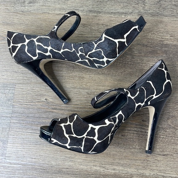 Nine West Women’s NW Luminous Animal Print Open Toe Heels, Calf Hair, size 7.5 - Picture 2 of 10
